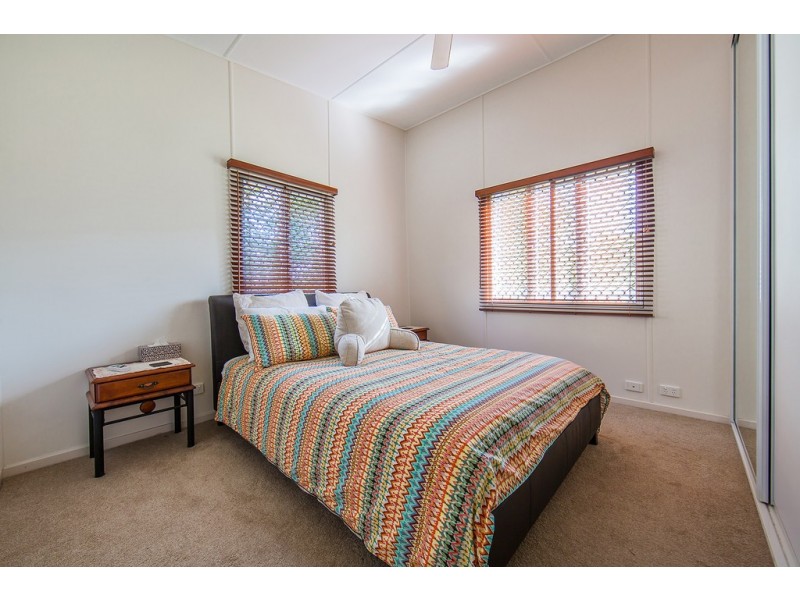 9 Weaber Street, Clontarf QLD 4019