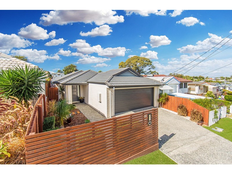 260 Scarborough Road, Scarborough QLD 4020