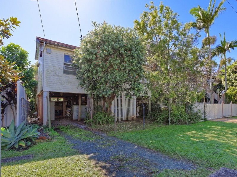 8 Dunns Terrace, Scarborough QLD 4020