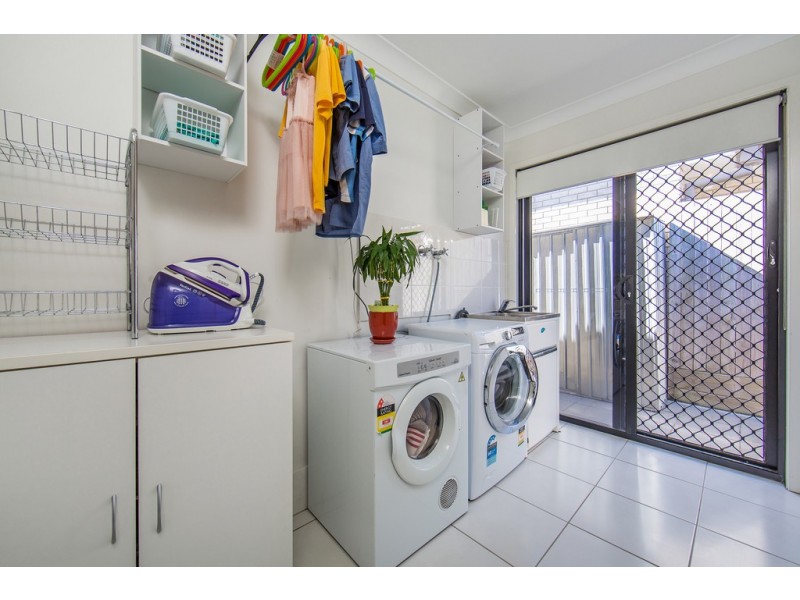13 Nina Crescent, North Lakes QLD 4509