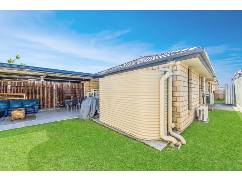13 Nina Crescent, North Lakes QLD 4509
