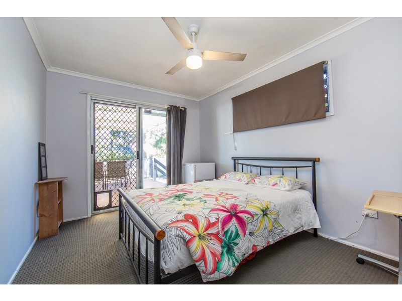 37 Shields St, Redcliffe QLD 4020