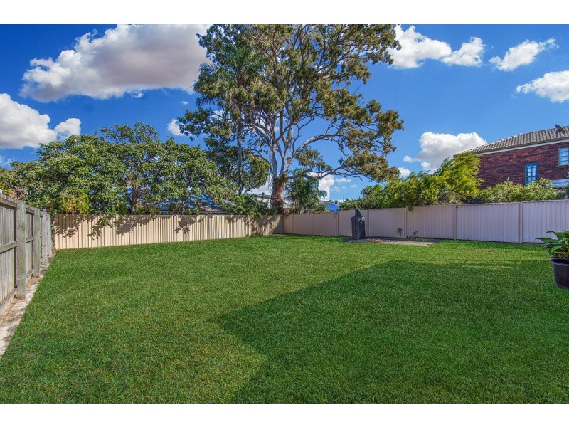 37 Shields St, Redcliffe QLD 4020