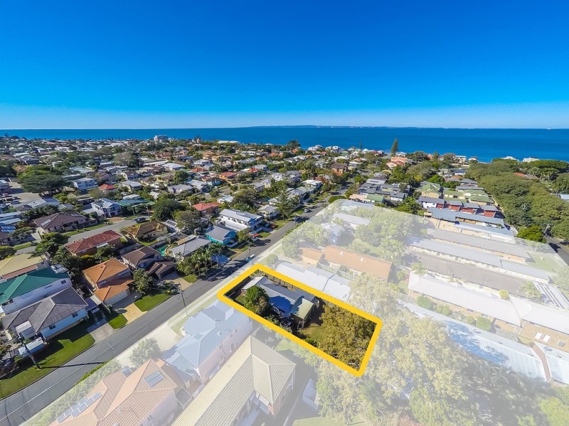 37 Shields St, Redcliffe QLD 4020