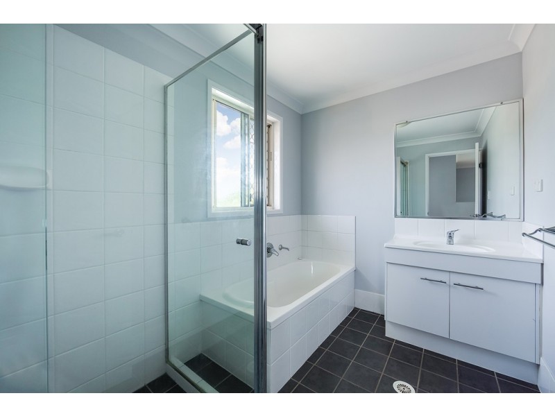 11 Kippa St, Kippa-ring QLD 4021