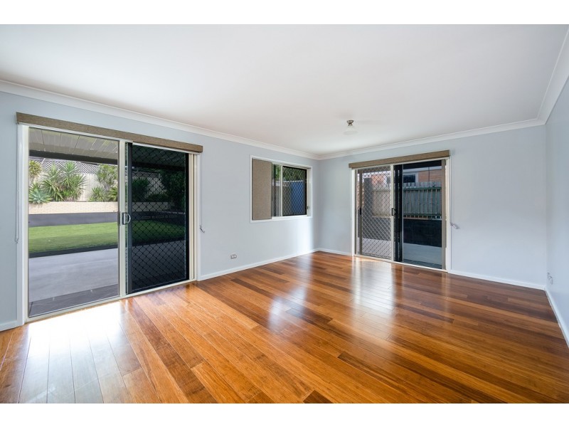 11 Kippa St, Kippa-ring QLD 4021