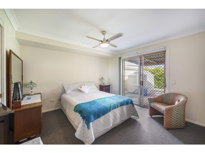 15a Frank St, Scarborough QLD 4020