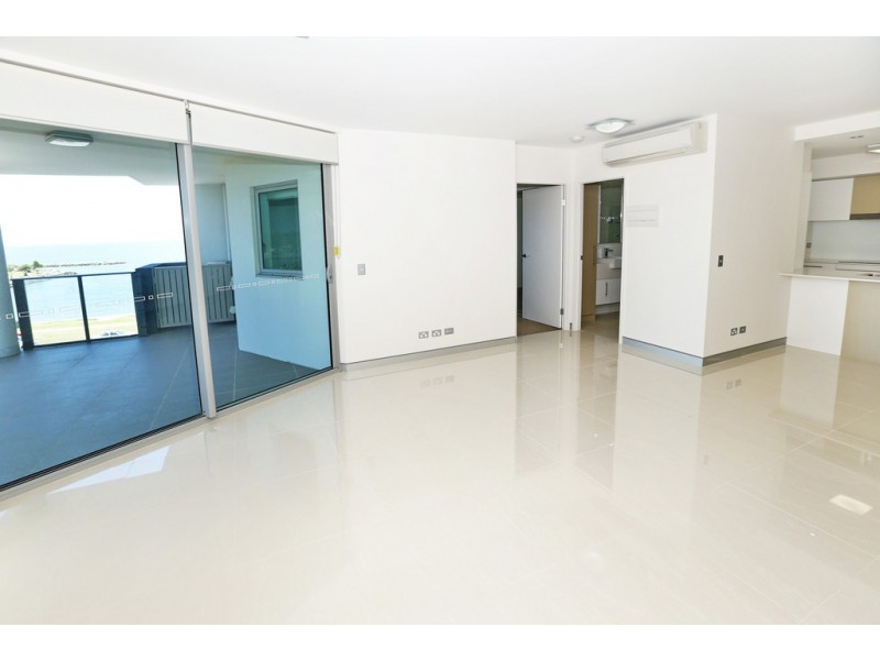 18/80 Hornibrook  Esplanade, Clontarf QLD 4019