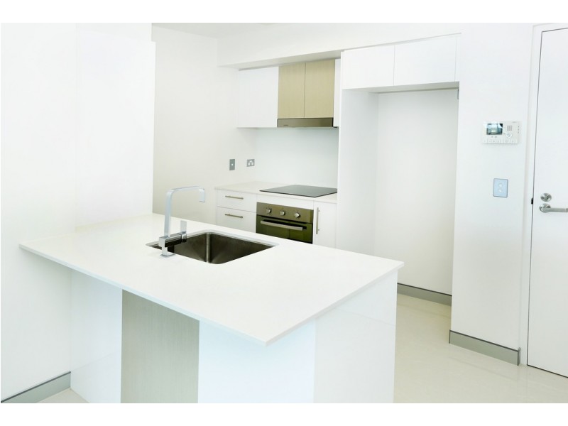 18/80 Hornibrook  Esplanade, Clontarf QLD 4019