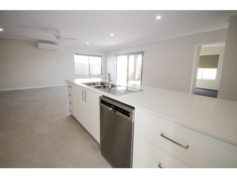 189 Spinnaker Boulevard, Newport QLD 4020