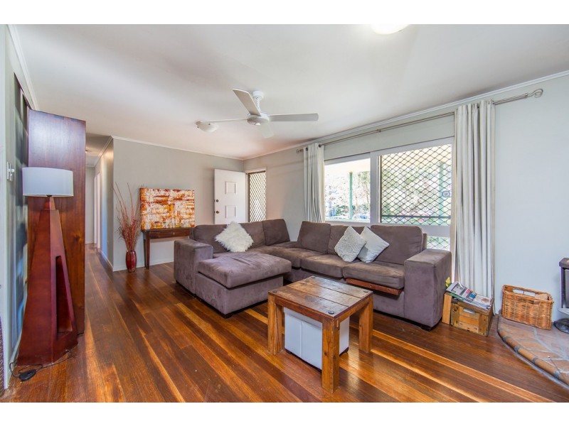 28 Cromarty St, Kenmore QLD 4069