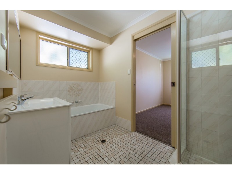 4 Halyard Court, Deception Bay QLD 4508