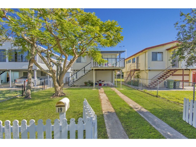 19 Ettie St, Redcliffe QLD 4020