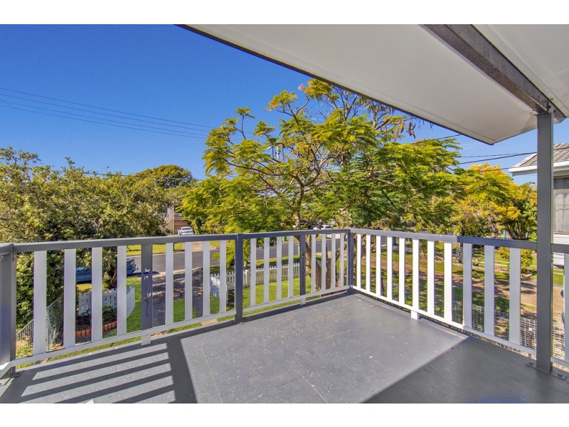 19 Ettie St, Redcliffe QLD 4020