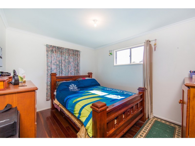 19 Ettie St, Redcliffe QLD 4020