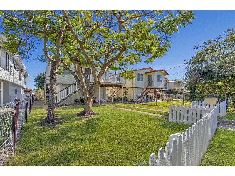 19 Ettie St, Redcliffe QLD 4020
