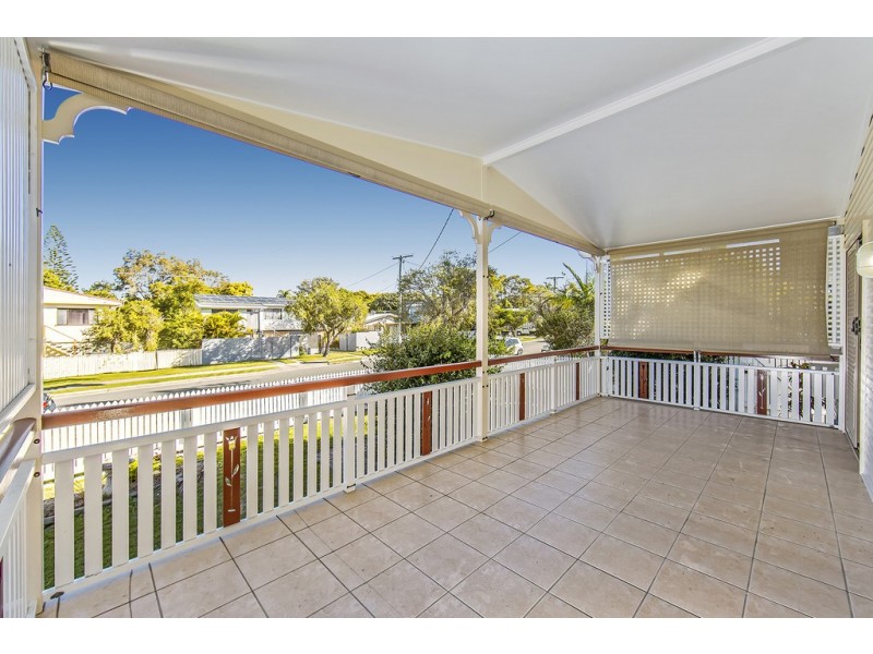 8 Crawford St, Redcliffe QLD 4020