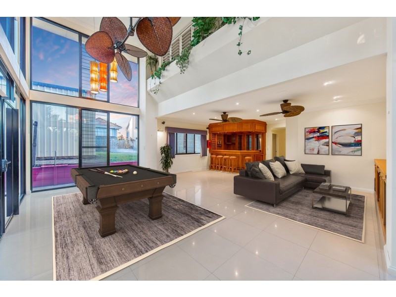 5 Whytecliffe Pde, Woody Point QLD 4019