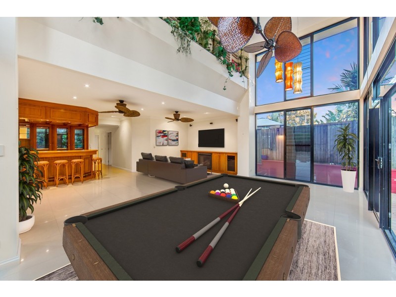 5 Whytecliffe Pde, Woody Point QLD 4019