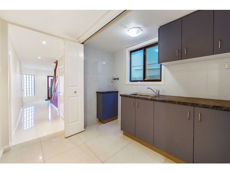 5 Whytecliffe Pde, Woody Point QLD 4019