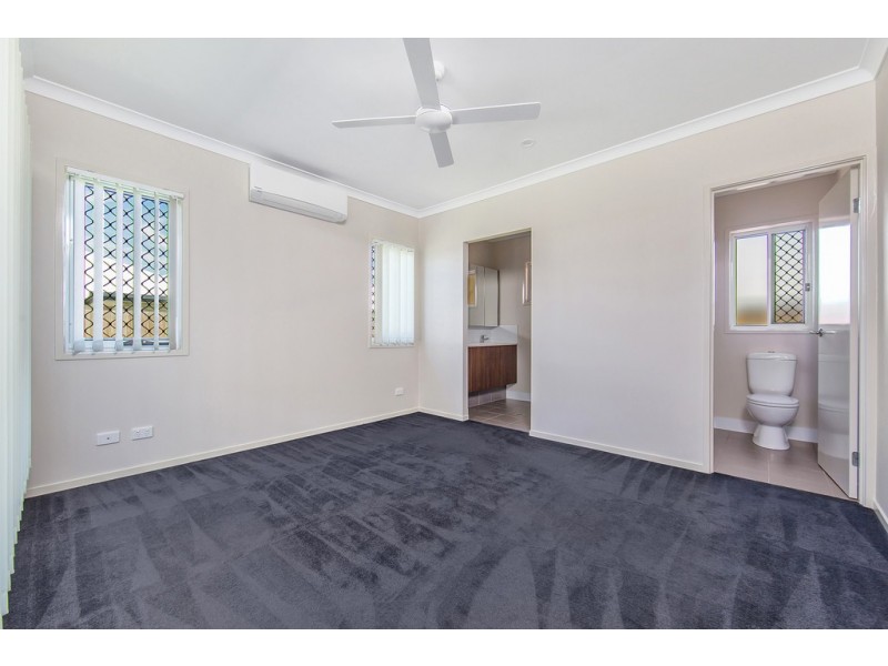 27 Comanche, Newport QLD 4020