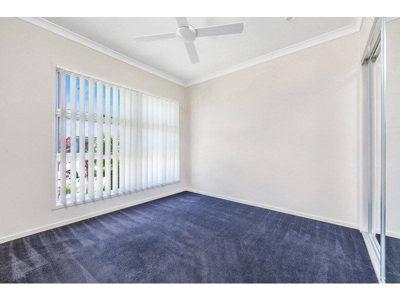 27 Comanche, Newport QLD 4020