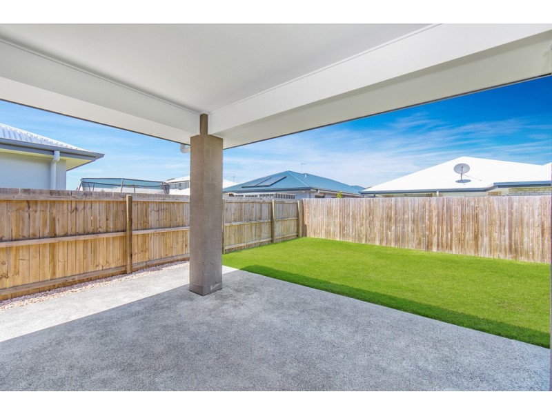 27 Comanche, Newport QLD 4020