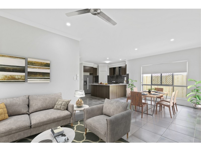 7 Voyage Street, Newport QLD 4020