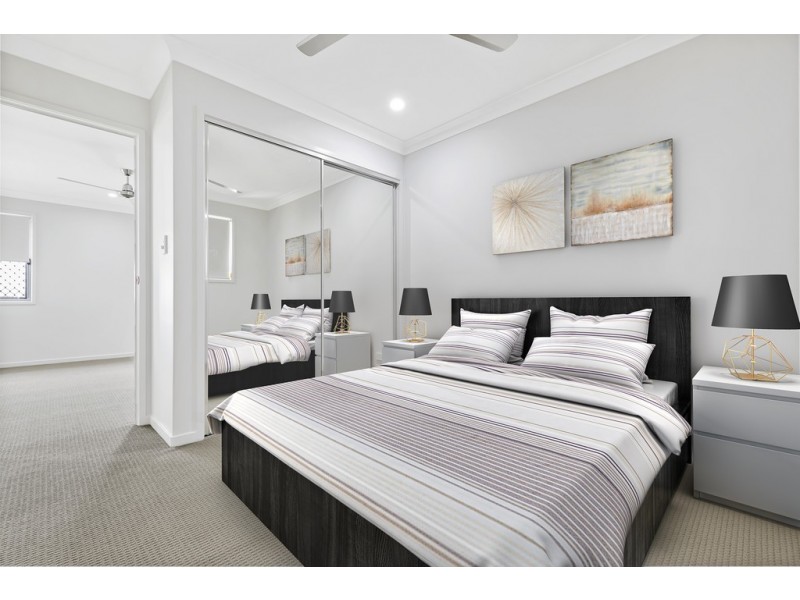 7 Voyage Street, Newport QLD 4020