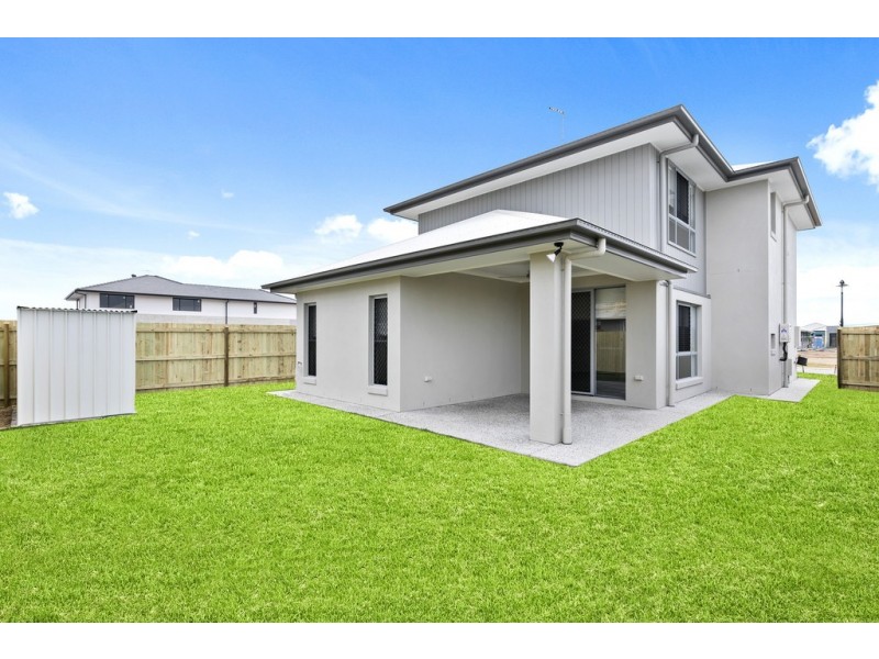 7 Voyage Street, Newport QLD 4020