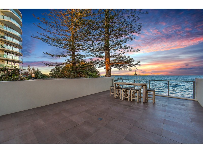 1/24 Prince Edward Parade, Redcliffe QLD 4020