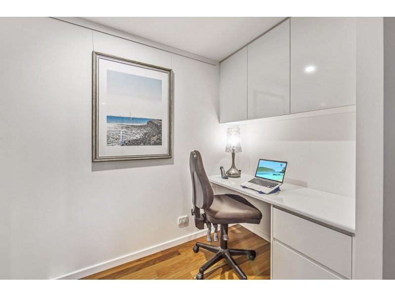 1/24 Prince Edward Parade, Redcliffe QLD 4020