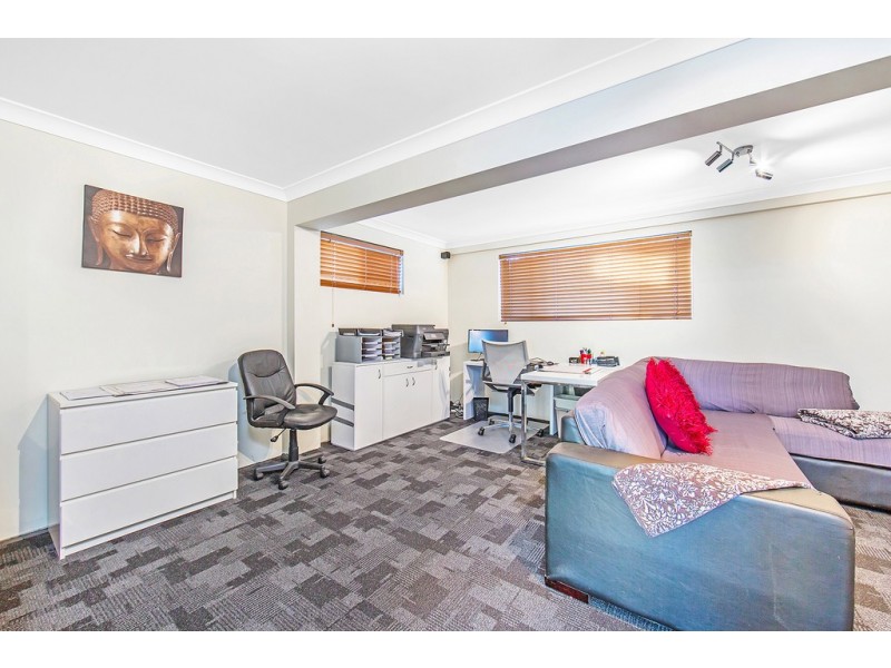 17 Alkooie Avenue, Clontarf QLD 4019