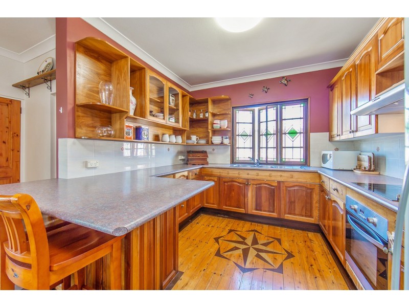 24 Steven St, Redcliffe QLD 4020