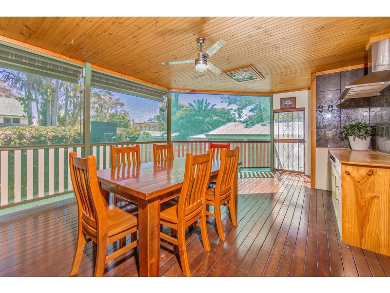 24 Steven St, Redcliffe QLD 4020
