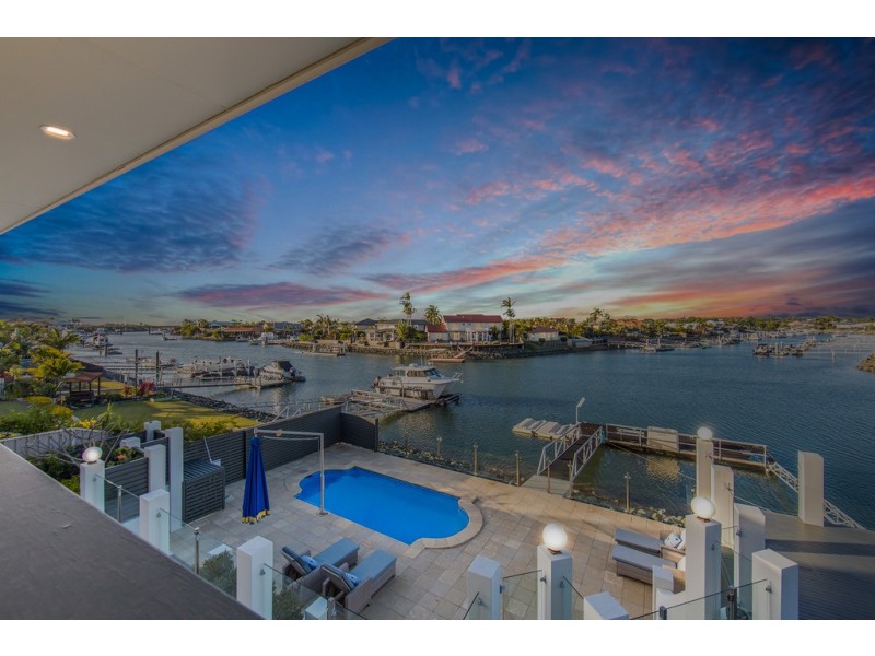 16 Mariner Crt, Newport QLD 4020