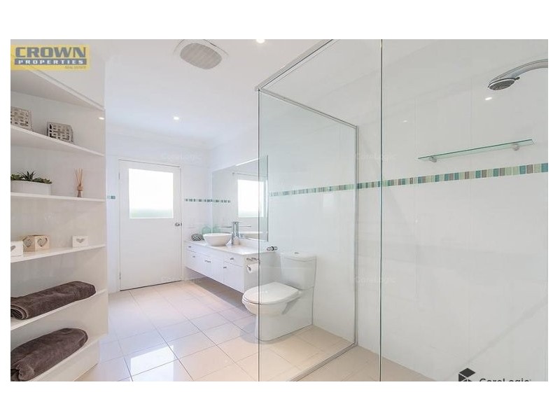16 Mariner Crt, Newport QLD 4020