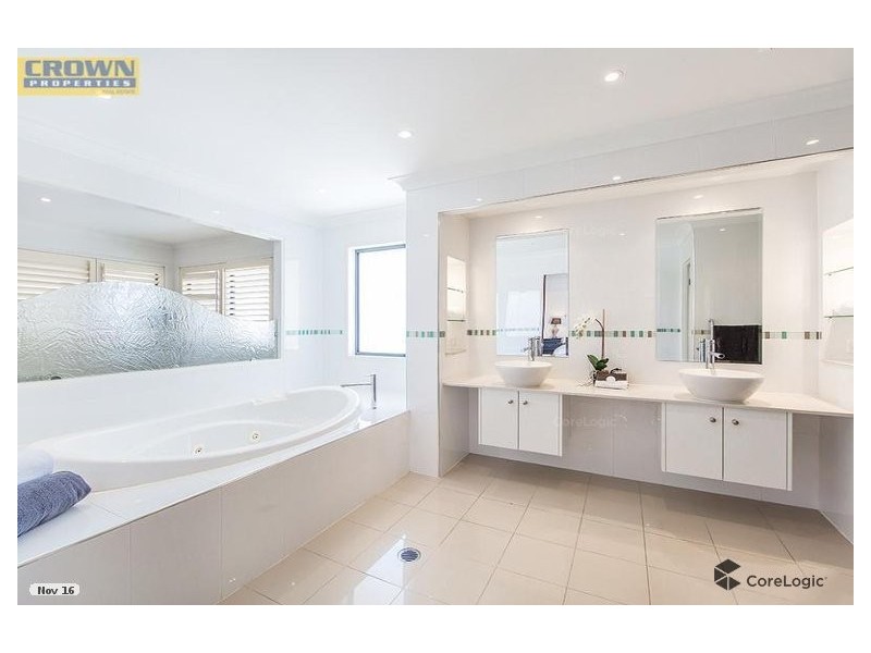 16 Mariner Crt, Newport QLD 4020