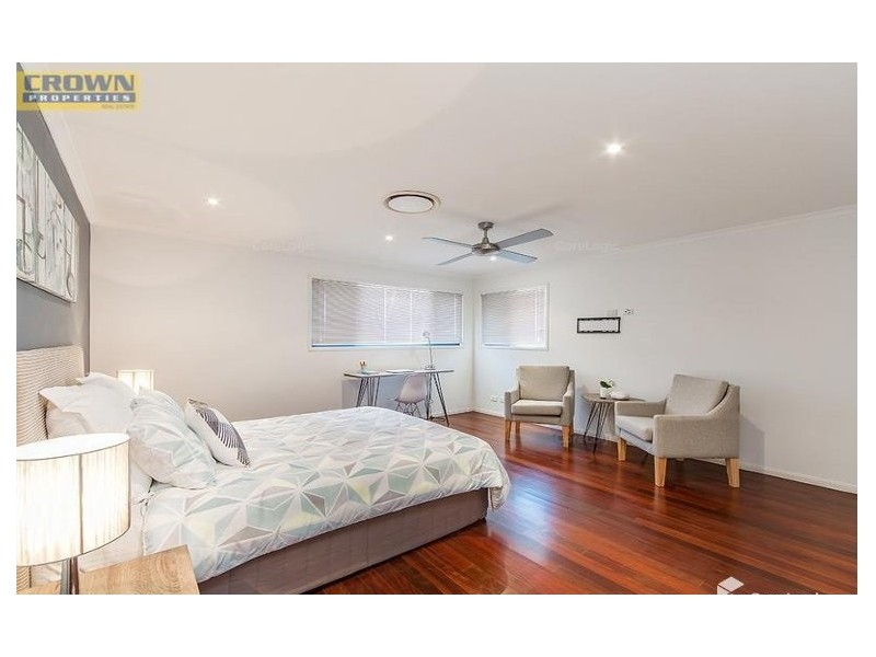 16 Mariner Crt, Newport QLD 4020