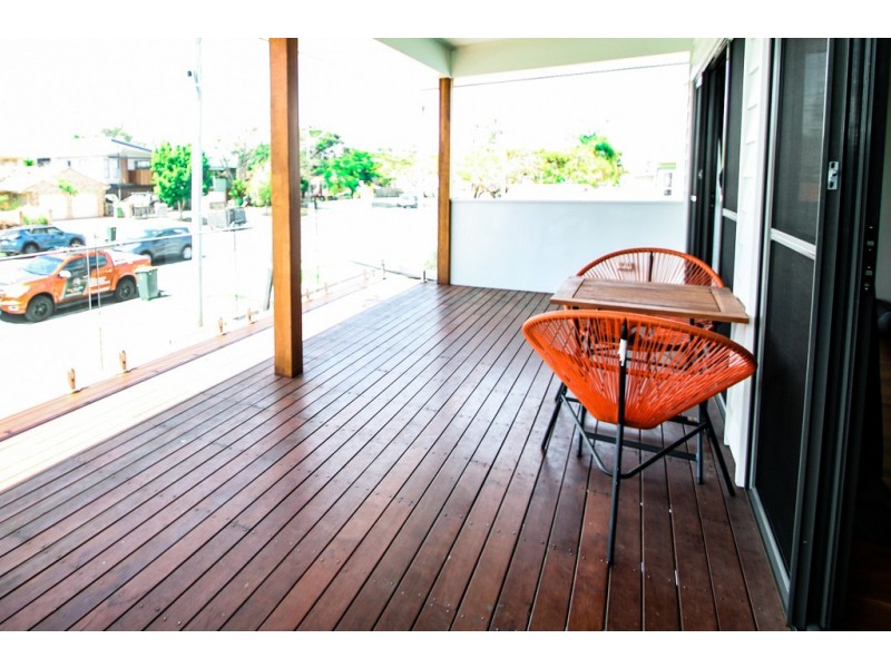 33 Victoria Ave, Woody Point QLD 4019