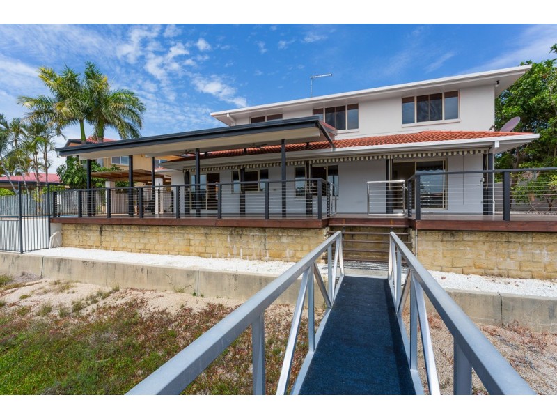 6 Rainbow Crt, Newport QLD 4020