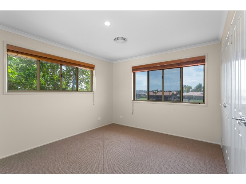 6 Rainbow Crt, Newport QLD 4020