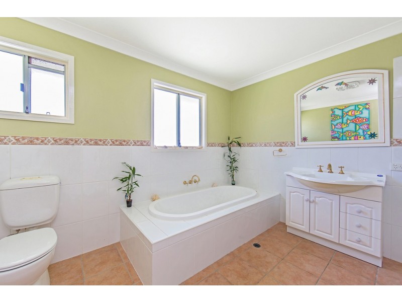 6 St Ives Court, Kippa-ring QLD 4021