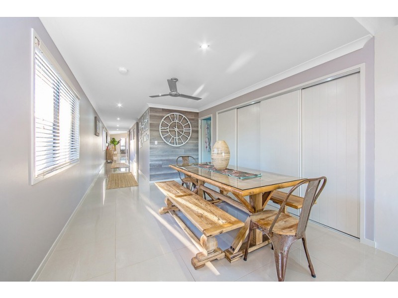 84 Seaville Ave, Scarborough QLD 4020