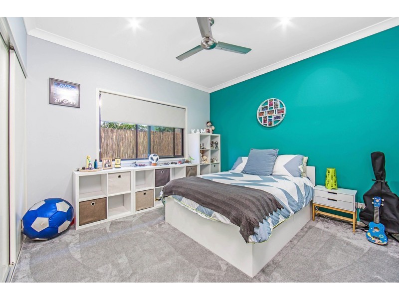 84 Seaville Ave, Scarborough QLD 4020