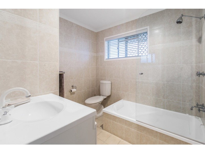 40 Daniel Court, Scarborough QLD 4020