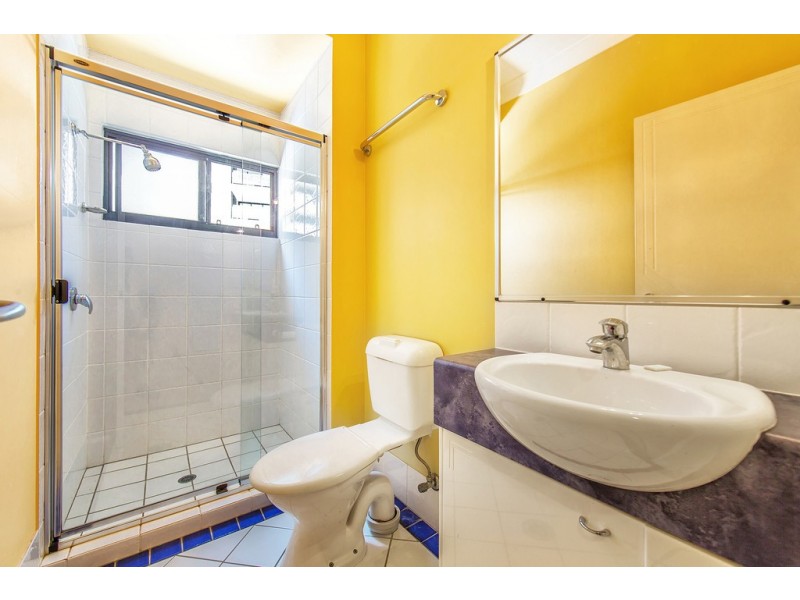 15/93 Marine Parade, Redcliffe QLD 4020