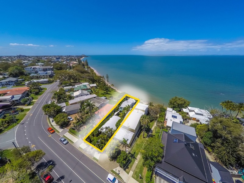 42 Whytecliffe Parade, Woody Point QLD 4019