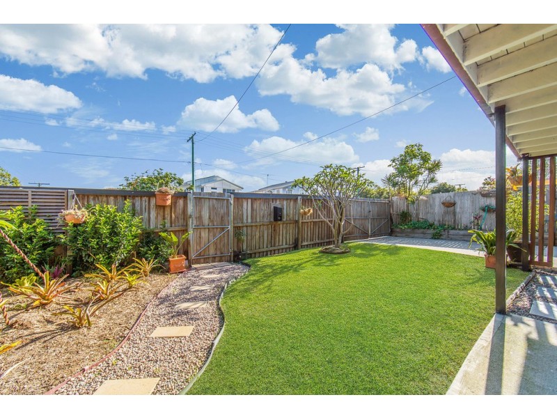 12 COWEN, Margate QLD 4019