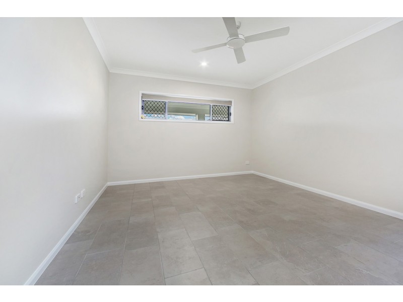 73 Lakeview Promenade, Newport QLD 4020